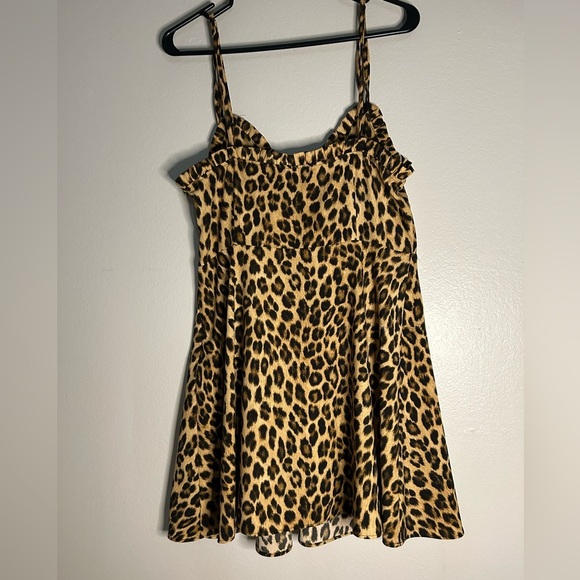 NWOT ZARA Leopard Print Mini Dress L
Ruffle Spaghetti Strap Animal Print - Picture 5 of 15